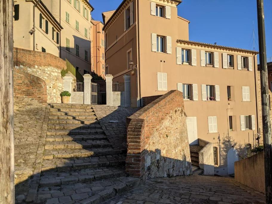 La Finestra Sul Porto Apartment Ancona Esterno foto